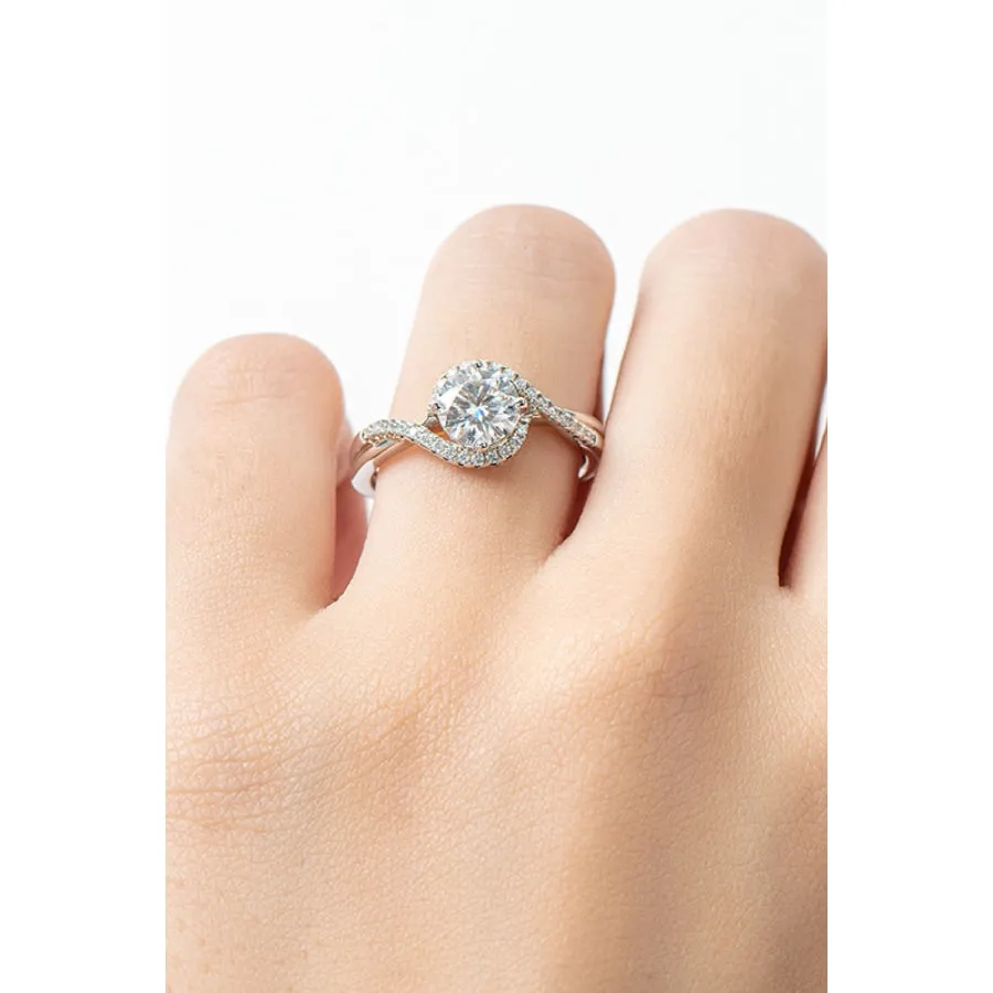 1 Carat Moissanite Crisscross Ring