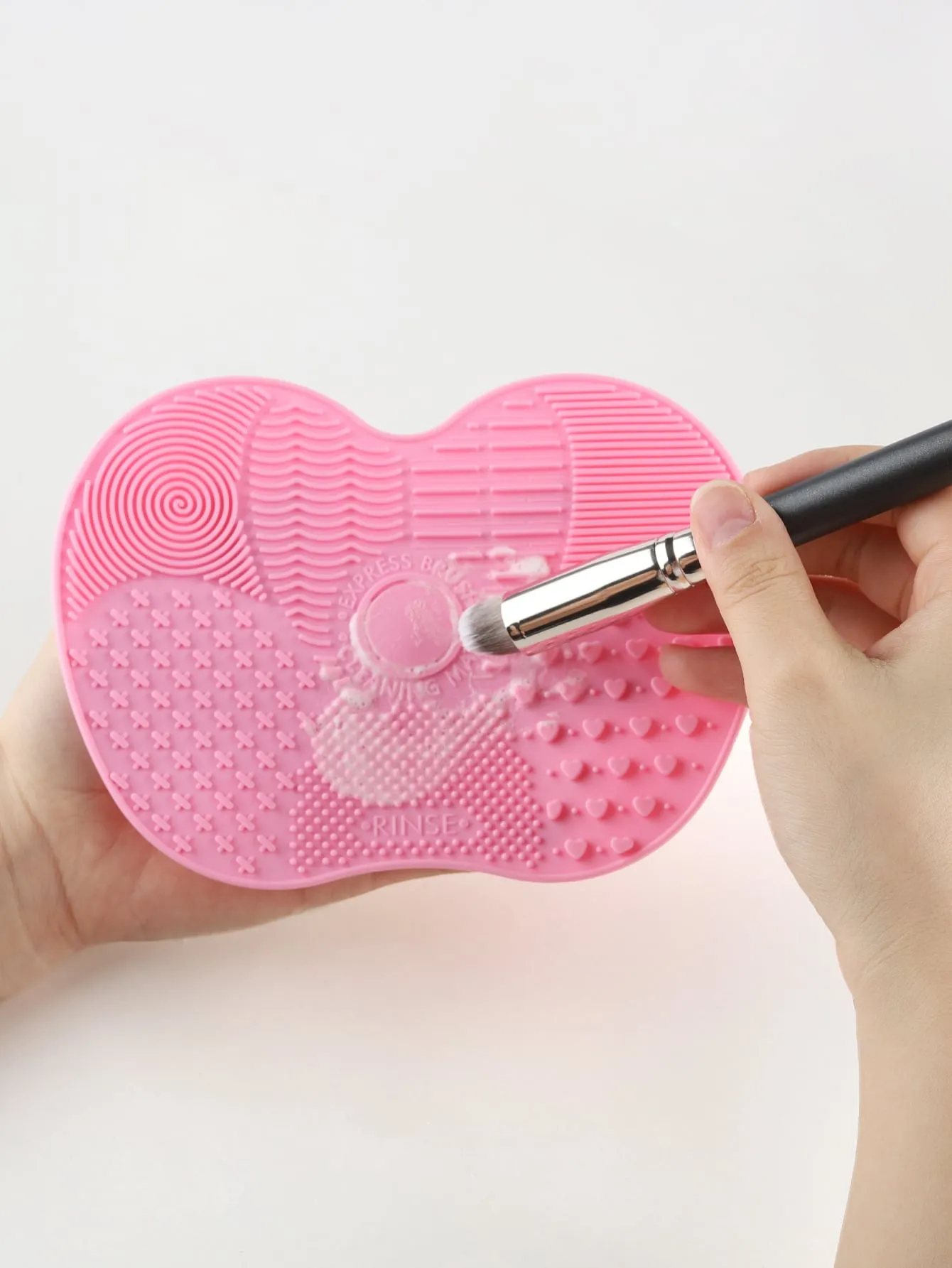 1pc Apple Shaped Makeup Brush Cleaning Tool