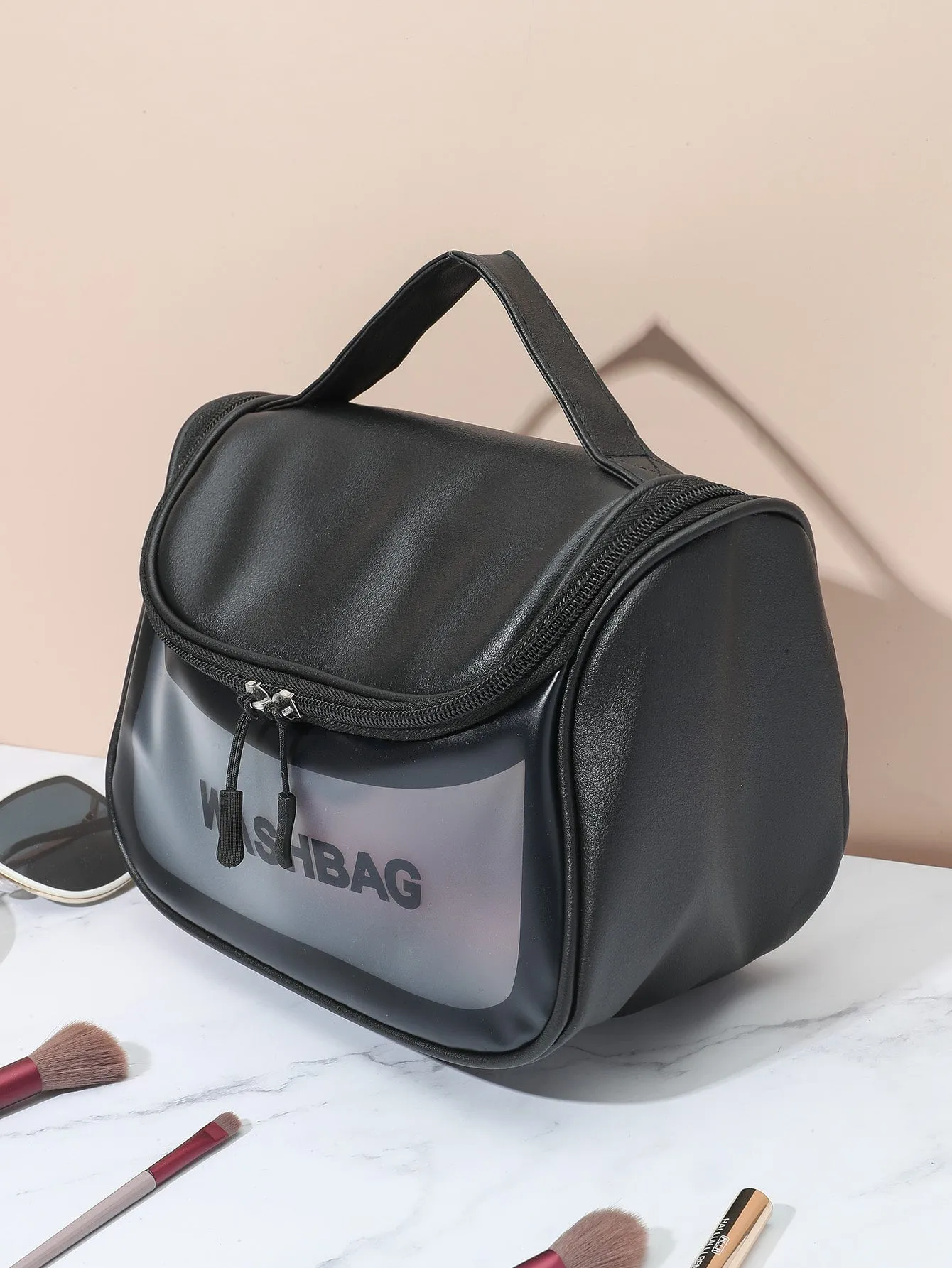 1pc Letter Graphic Makeup Bag