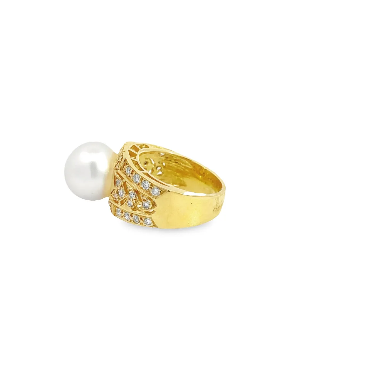 353200-24 14kt Ygold 12.1mm White South Sea Pearl .71ct diamond RING