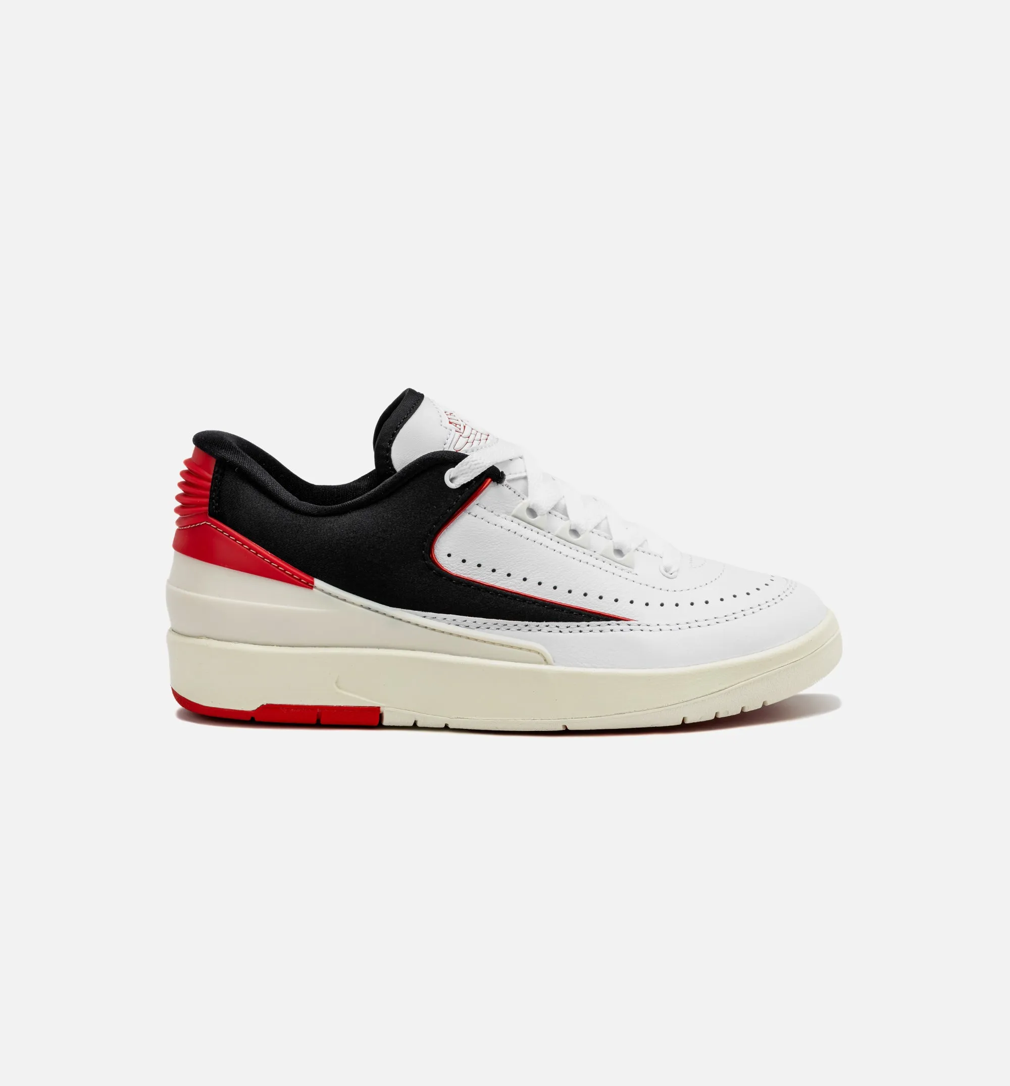 Air Jordan 2 Low Chicago Twist Womens Lifestyle Shoe - White/University Red