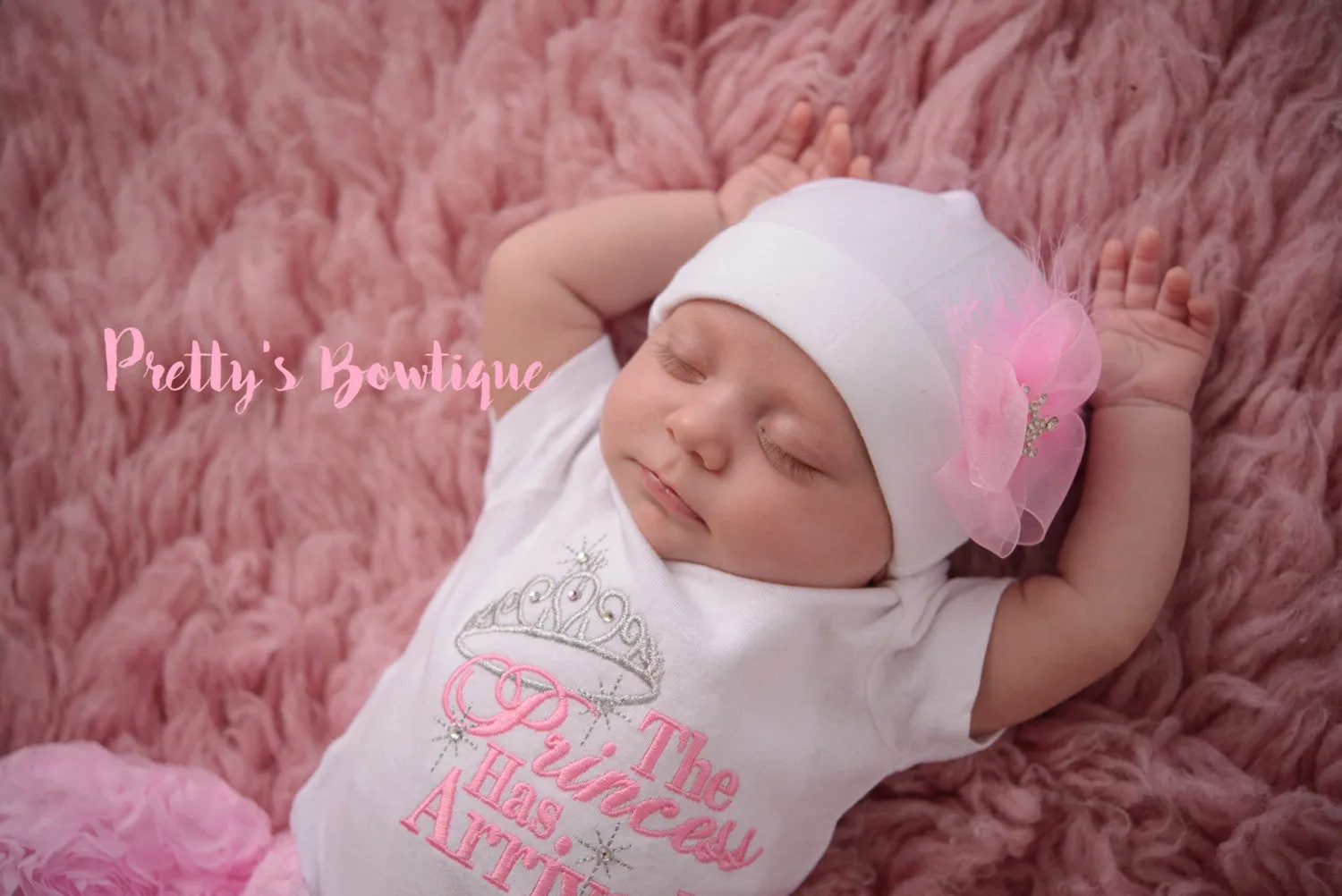 Baby Girl Coming home outfit-- The Princess has arrived shirt or bodysuit, hat  and skirt -- Princess has Arrived