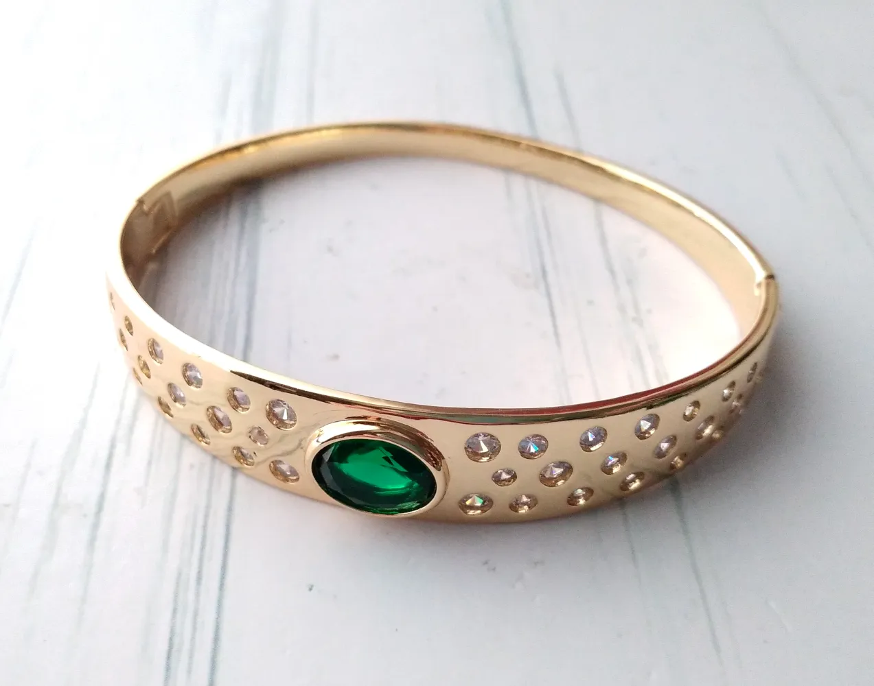 Contessa Bangle