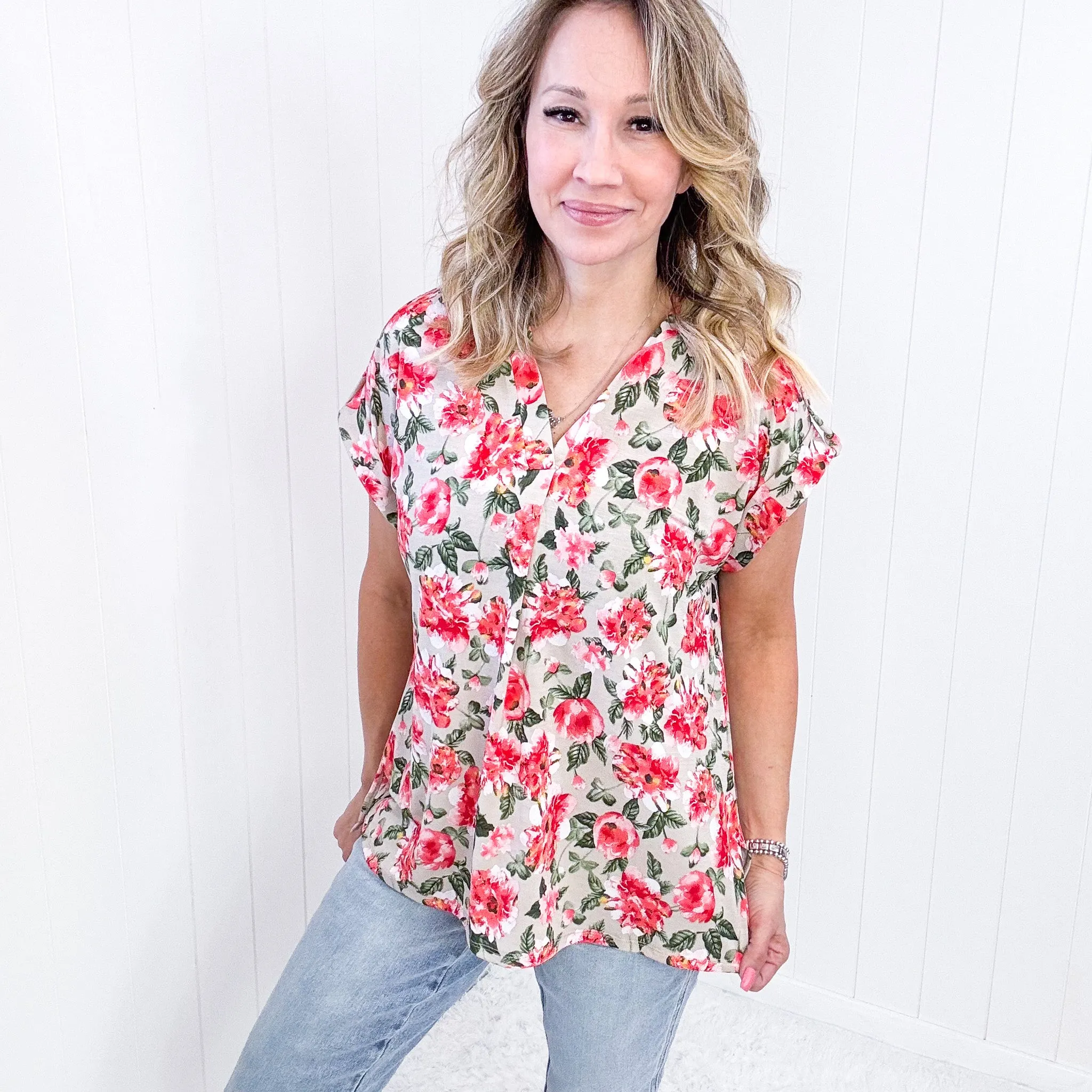 Dear Scarlett Lizzy Cap Sleeve Top in Coral and Beige Floral