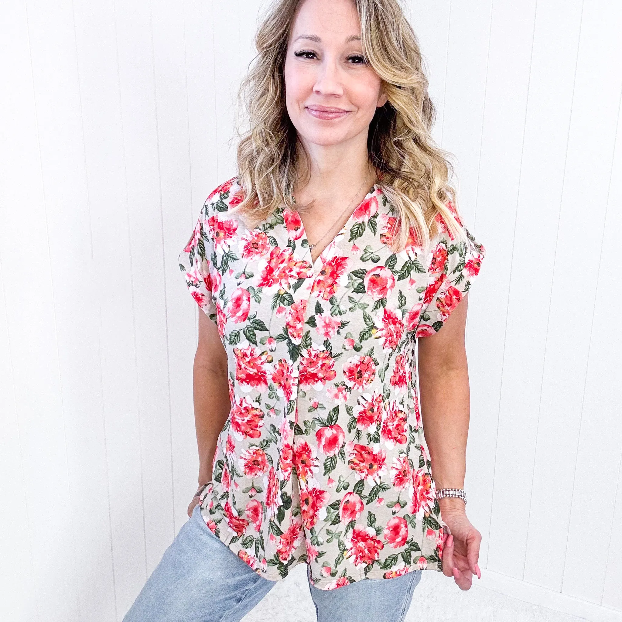 Dear Scarlett Lizzy Cap Sleeve Top in Coral and Beige Floral