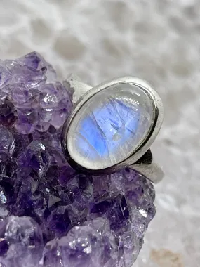 Moonstone cabochon Ring