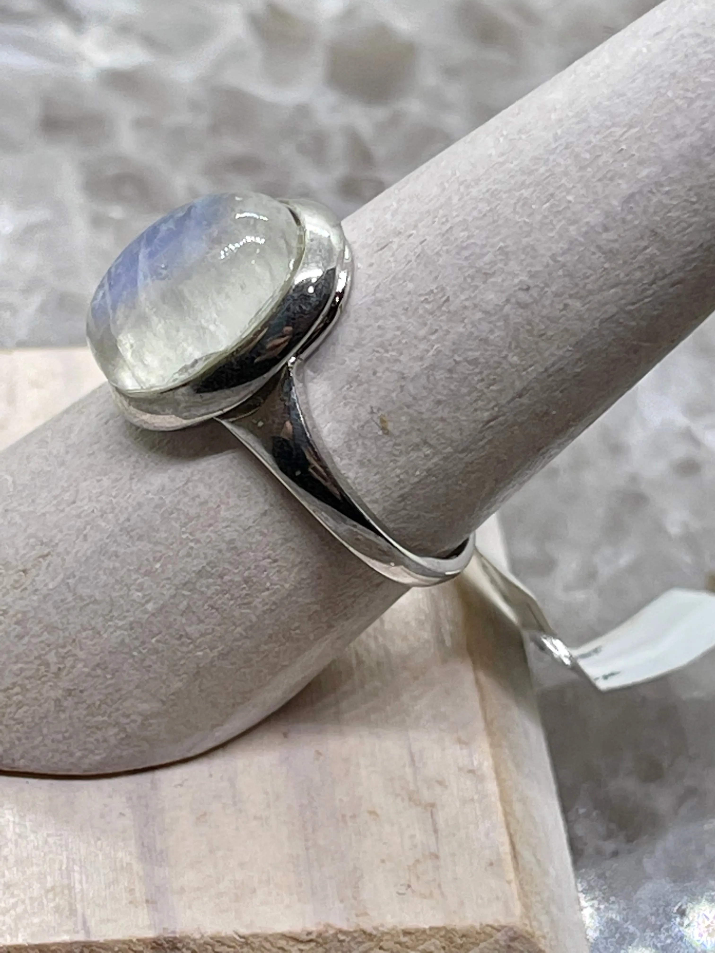 Moonstone cabochon Ring