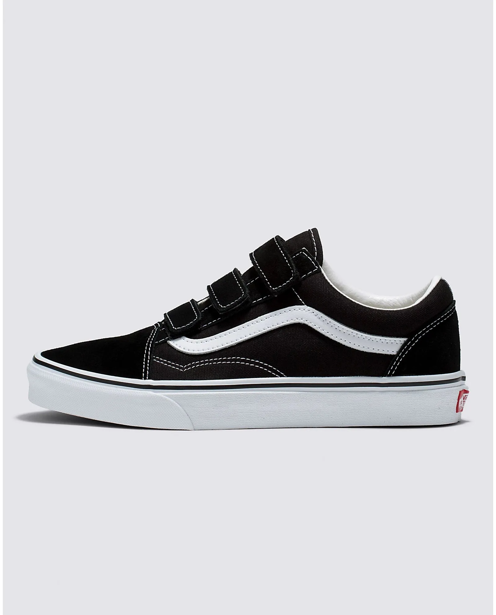 VANS UNISEX Old Skool V Suede Canvas Shoe (Black/True White)